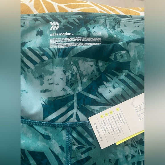 All in motion -xs-green leggings - Picture 6 of 7